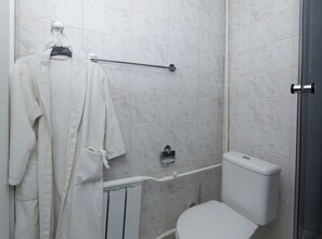 Premium bedding, in-room safe, cots/infant beds, free WiFi - Konobeevo (Ashitkovo)