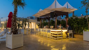 Bar (en la propiedad)