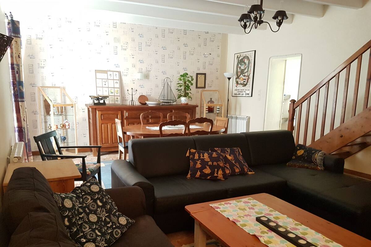 Grand House | Living room