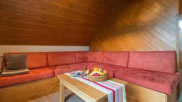 Chalet | Living area | Flat-screen TV