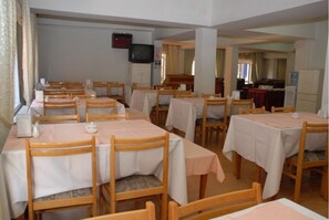 Colazione a buffet inclusa, servita tutte le mattine 