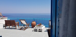 Chambre Triple Premium, vue mer | Vue de la chambre