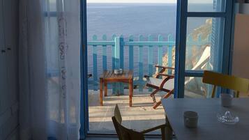 Premium Quadruple Room, Sea View | Balcony