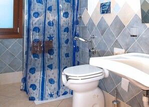 Comfort Room, Accessible | Bathroom
