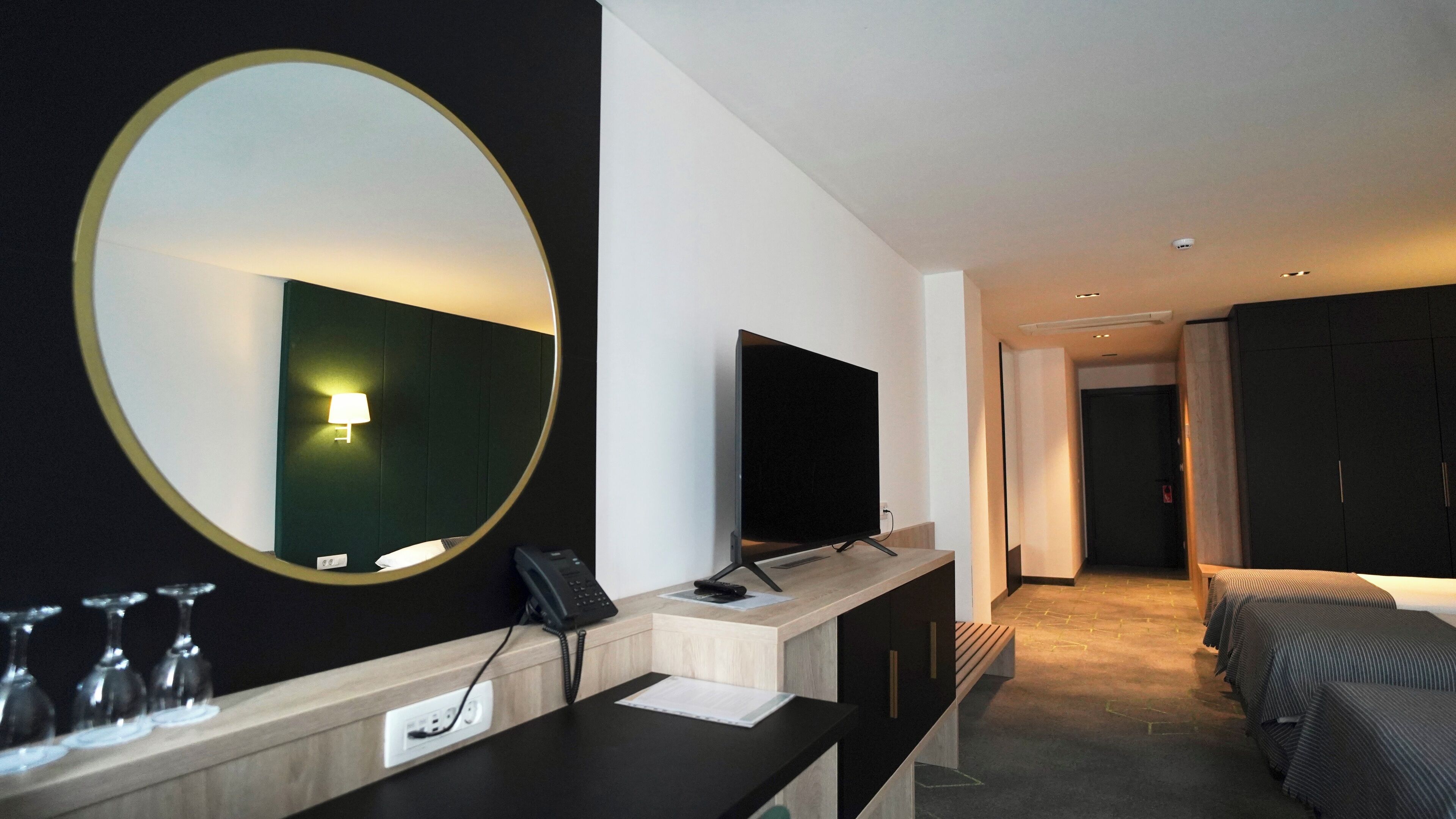 Photo - Hotel Diplomat