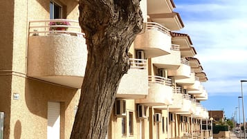 Apartment, 2 Bedrooms, Balcony (APG)