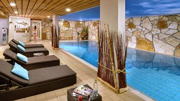 Indoor pool, pool loungers