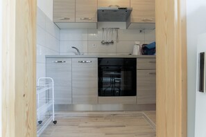 Apartment, Gartenblick | Eigene Kochnische | Kühlschrank, Mikrowelle, Ofen, Herdplatte