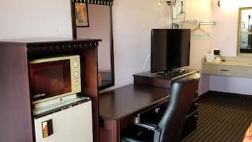 Standard Double Room, 2 Queen Beds, Smoking, Refrigerator & Microwave | Mini fridge