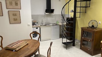Comfort apartman | Privát konyha | Elektromos vízforraló
