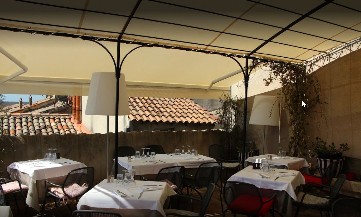 breakfast, lunch, dinner served; local cuisine