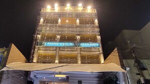 Front of property - Hotel Shree Hari Grand (Puri)