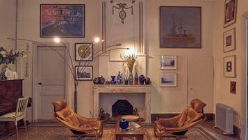 Family Suite, 2 Bedrooms (Family Suite) | Living area | TV