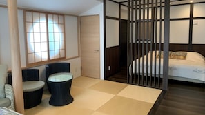 1 ห้องนอน, เครื่องนอนระดับพรีเม  ียม, ผ้านวมขนเป็ด, เตียงเมมโมรีโฟม