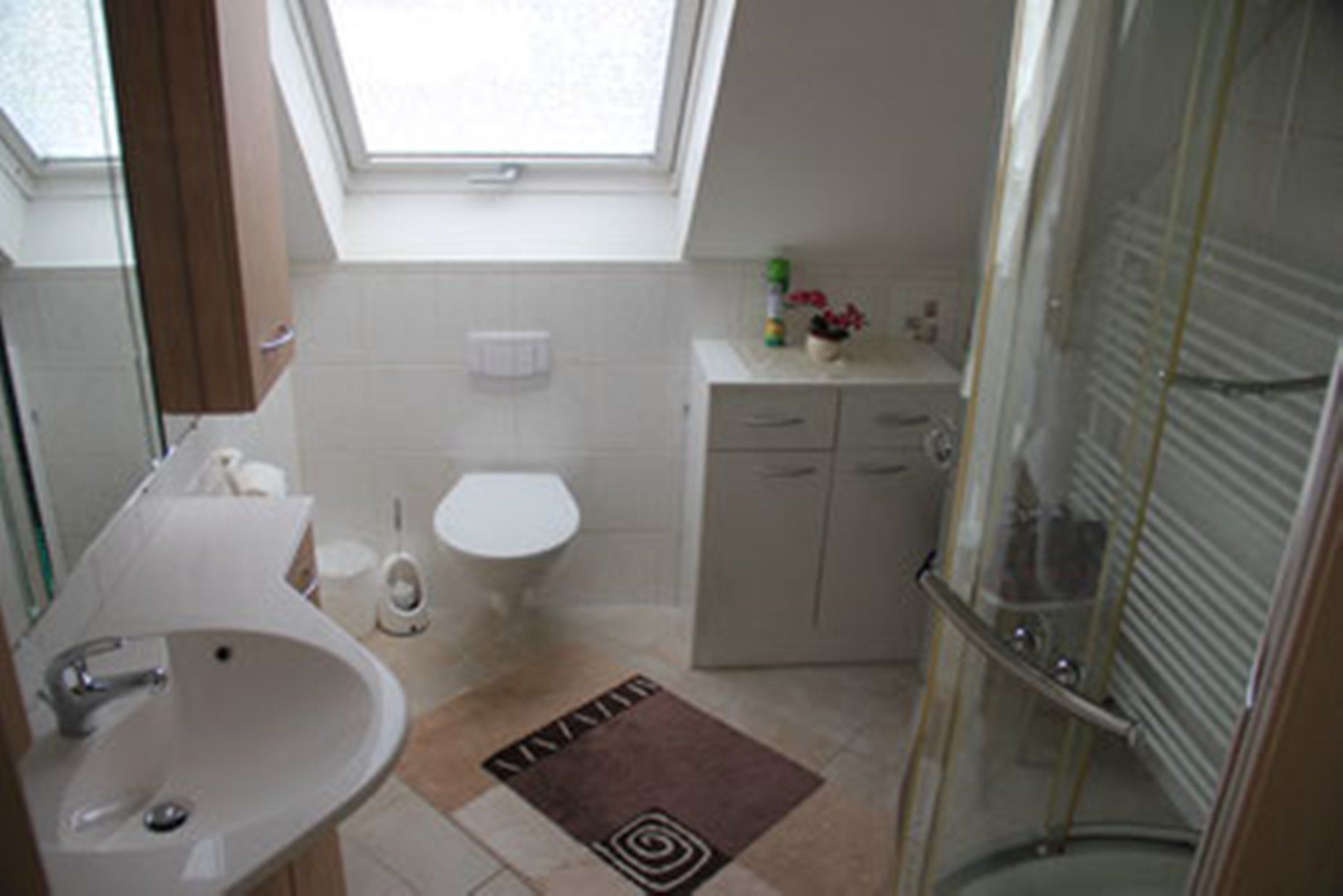 Apartment, 2 Schlafzimmer | Badezimmer | Dusche, kostenlose Toilettenartikel, Handtücher