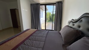 Business Villa - Cozy Garden Cottage Pool Villa (Pattaya)