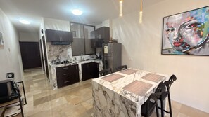 Apartment, 2 Bedrooms | Dining room - NCG Suite 1 (Guayaquil)