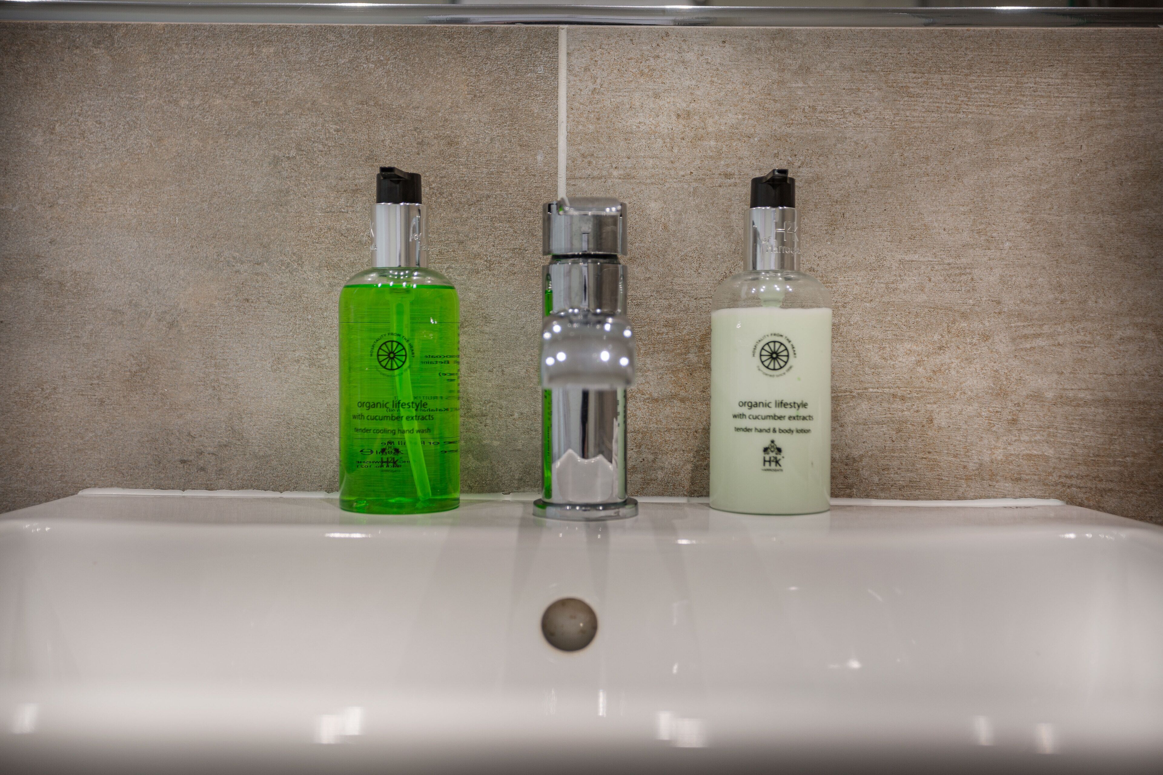 classic single room | bathroom | free toiletries, hair dryer, bathrobes, slippers