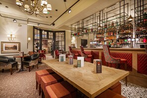 2 bars/lounges - Wynnstay Hotel, Oswestry, Shropshire (Oswestry)