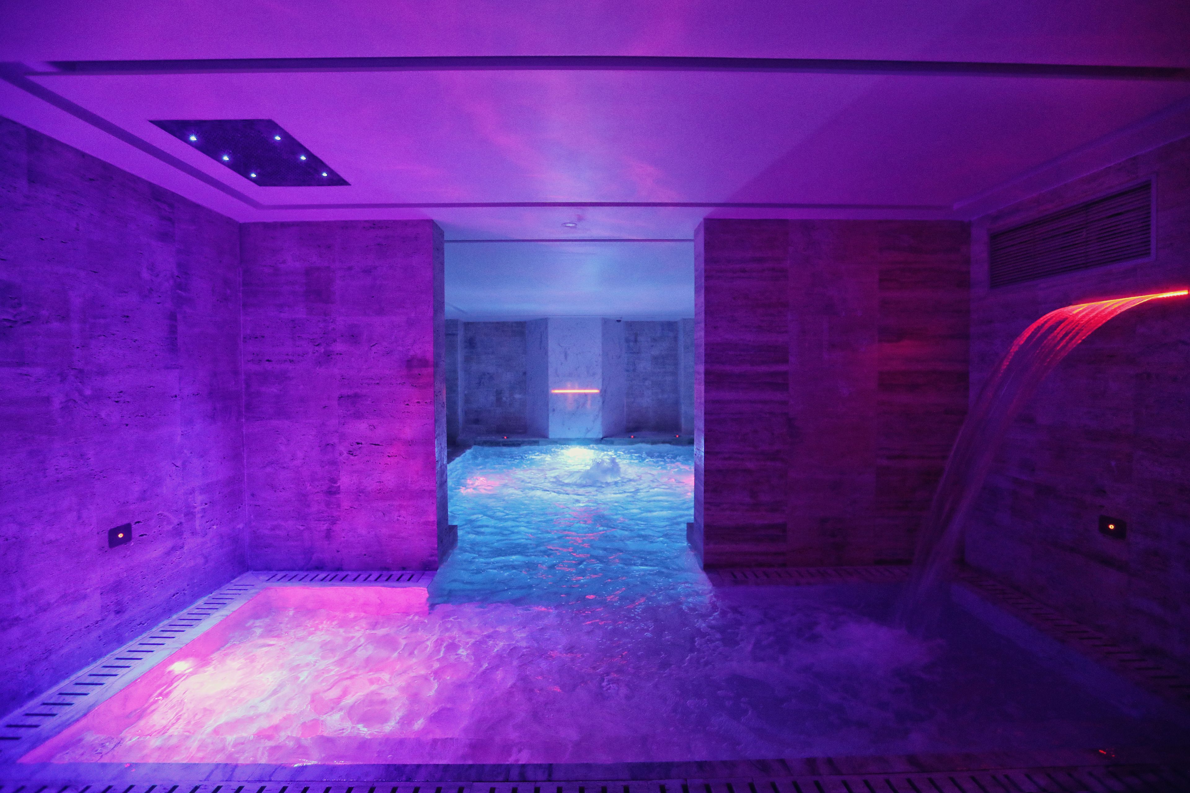 Hammam, soins corporels, massages thaïs