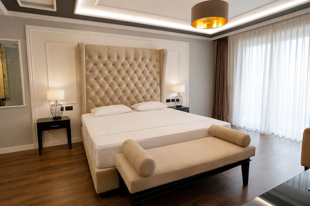 Executive Suite, Sea View | In-room safe, desk, laptop workspace, soundproofing