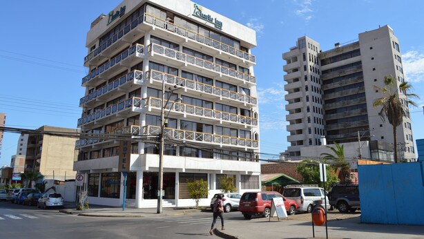 Front of property - Inmobiliaria Mirsil Charlie Inn (Iquique)