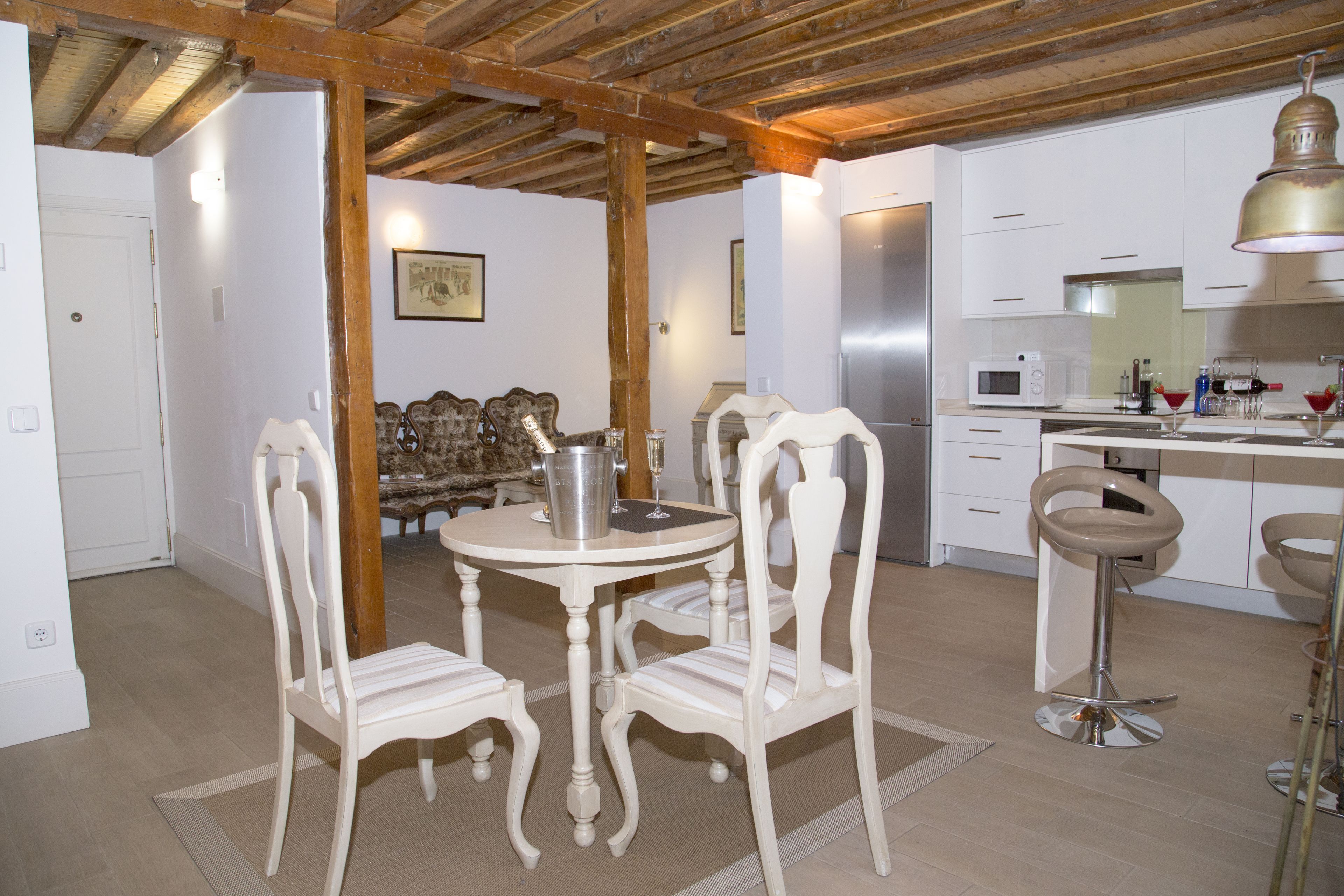 apartment | living room | flat-screen tv