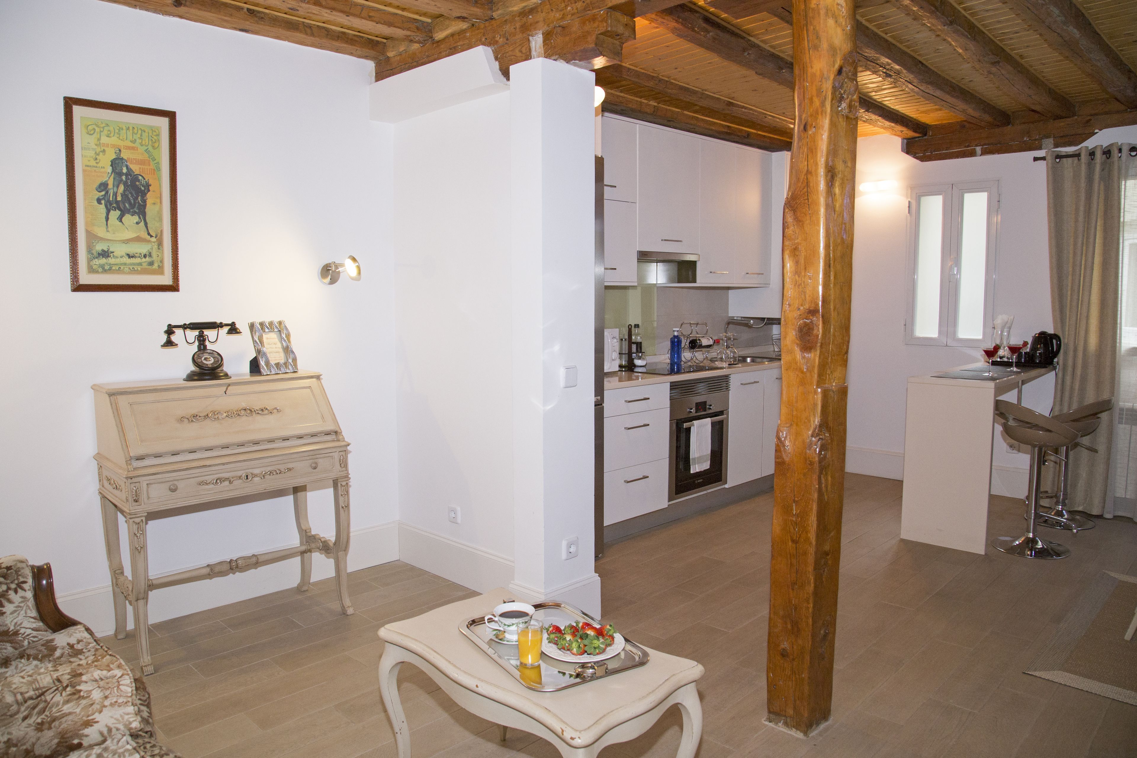 apartment | premium bedding, in-room safe, individually decorated