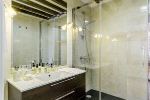 Superior-Apartment | Badezimmer