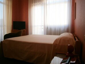 Minibar, desk, free WiFi - Hotel Corona (Termoli)