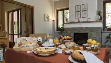 Desayuno buffet incluido todos los días