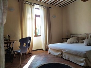 Matelas Select Comfort, chambres insonorisées, lits bébé (gratuits)