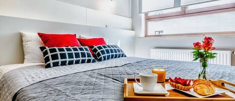 Apartment | 1 bedroom, premium bedding, blackout drapes, free WiFi