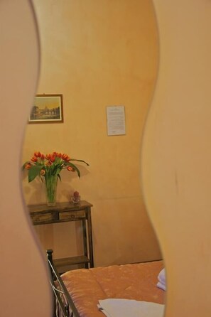 Double Room | Room amenity - B&B Desiderio di Roma (Rome)