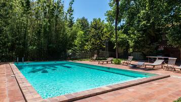 Seasonal outdoor pool