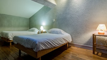 平房, 私人浴室 (écurie 3) | 獨特設計、獨特裝修、書桌、遮光窗簾/窗簾