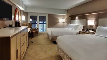 Safe på rommet, skrivebord, strykejern/-brett og wi-fi (inkludert)