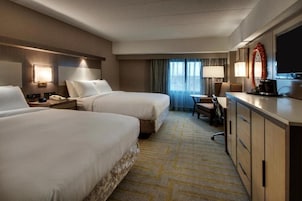 Caja fuerte, escritorio, tabla de planchar con plancha y wifi gratis