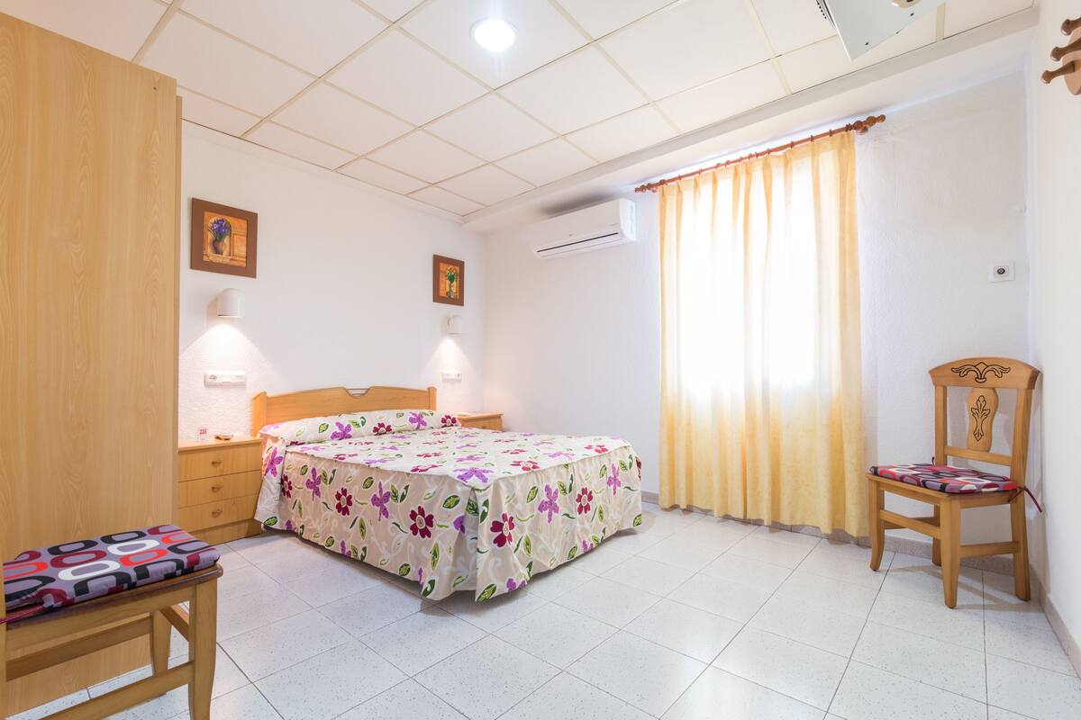 Individually decorated, individually furnished, desk, laptop workspace