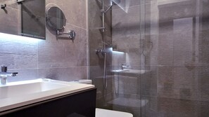 Family Suite | Bathroom - Woohoo Rooms Chueca (Madrid)