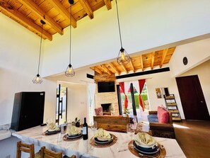 Comfort Cabin, 3 Bedrooms | Private kitchen