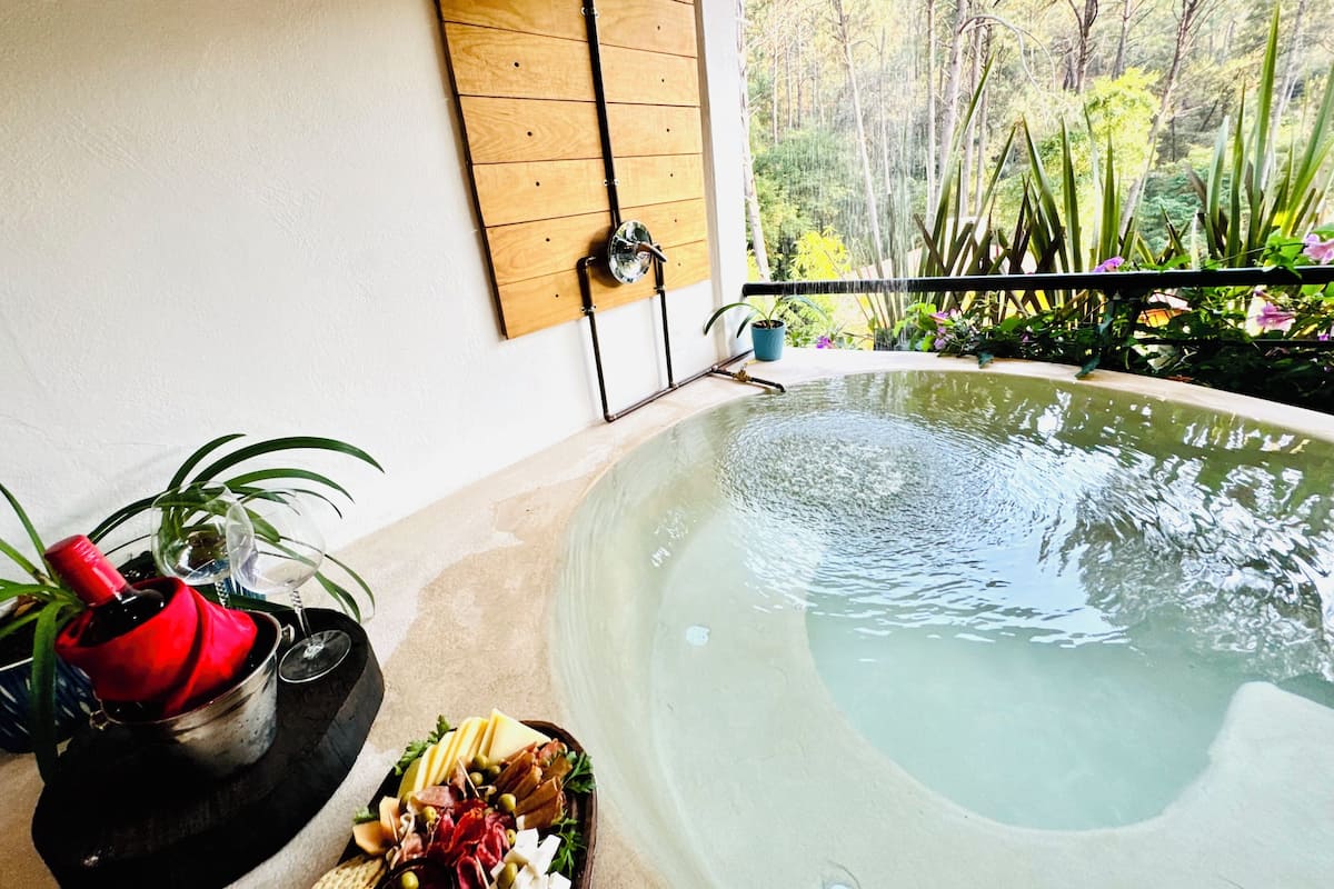 Private spa tub