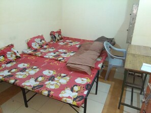 Dormitorio compartido económico | Vista desde la habitación