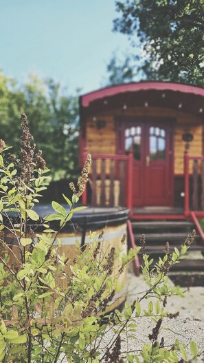 Mặt tiền nơi lưu trú