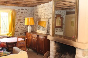 Interior - A La Ferme de la Joie (Chevannes)