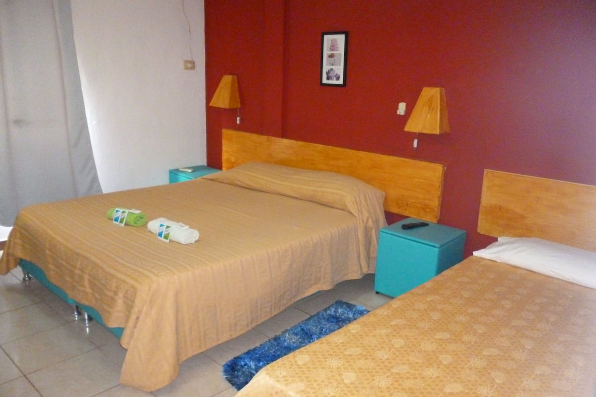 Kamar Triple, Beberapa Tempat Tidur, kamar mandi pribadi | Brankas dan Wi-Fi gratis