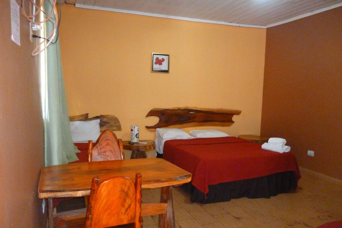 Triple Room, Multiple Beds, Private Bathroom | Minibar, free cribs/infant beds, free wired internet