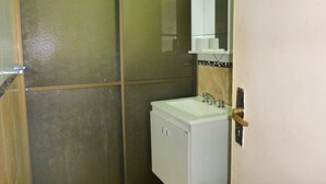 Unclassified image, 4 of 6, button