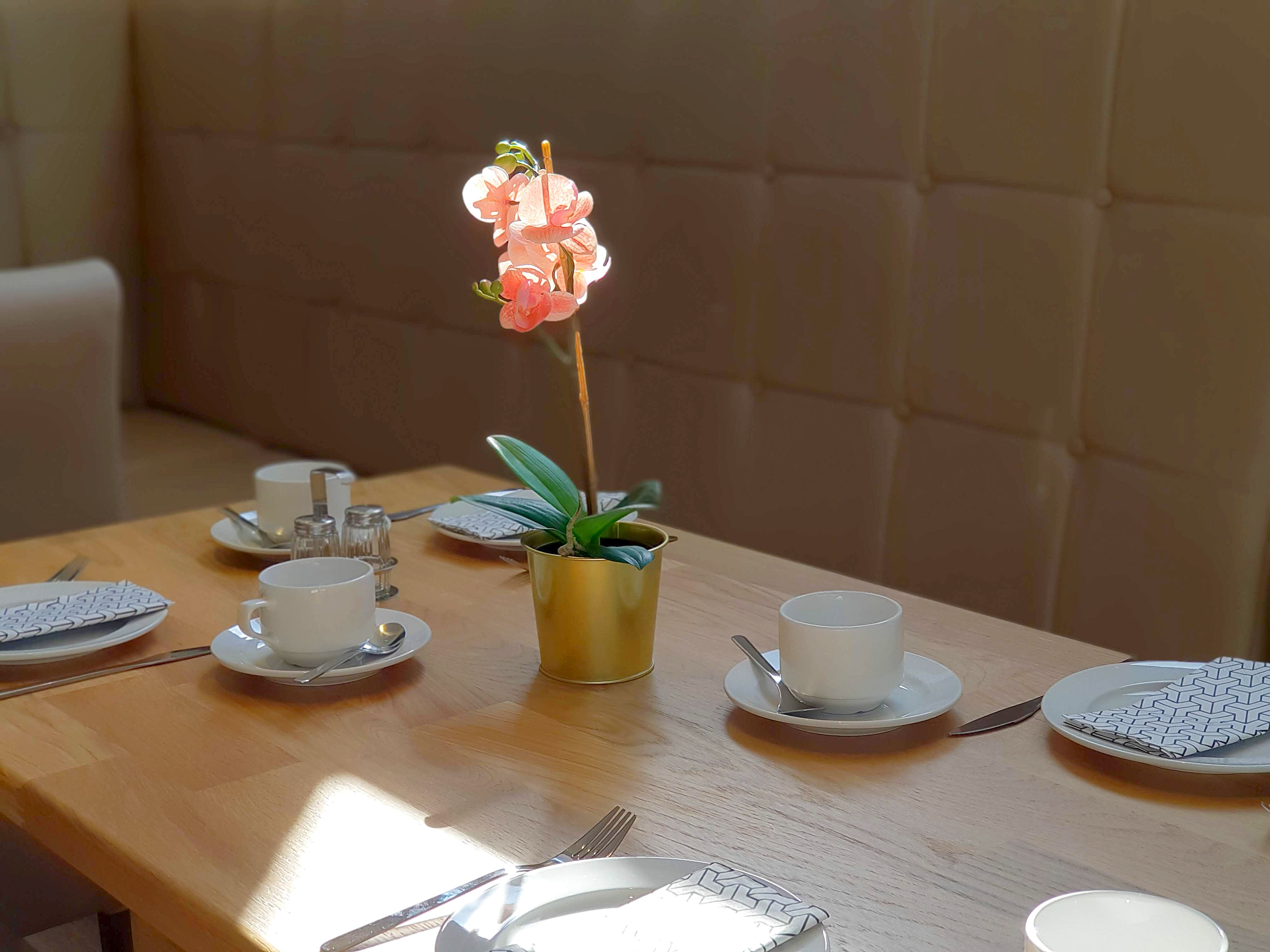 Petit déjeuner en semaine (15.00 EUR par personne)