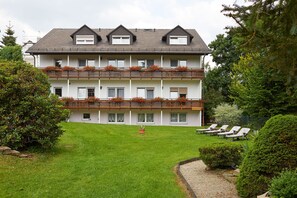Property grounds - Waldhotel Tannmuehle (Callenberg)